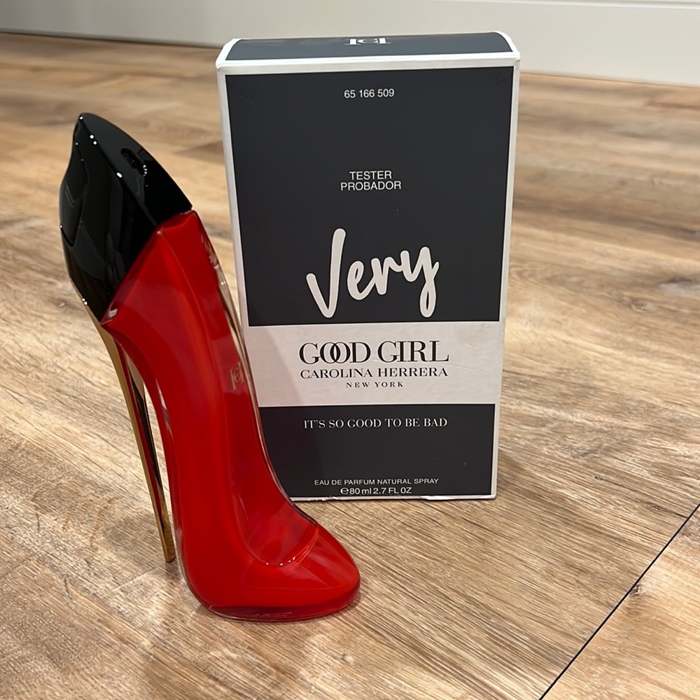 Carolina Herrera Very Good Girl Eau De Perfum